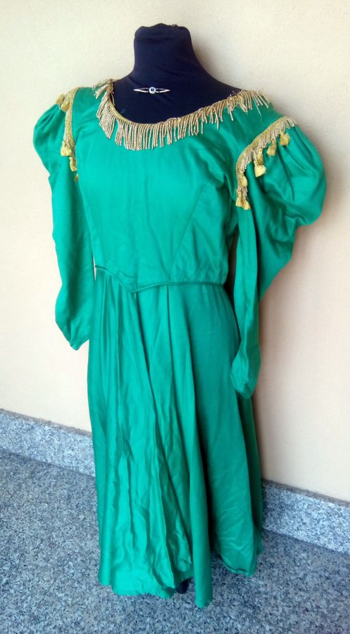 Donna Popolana Verde